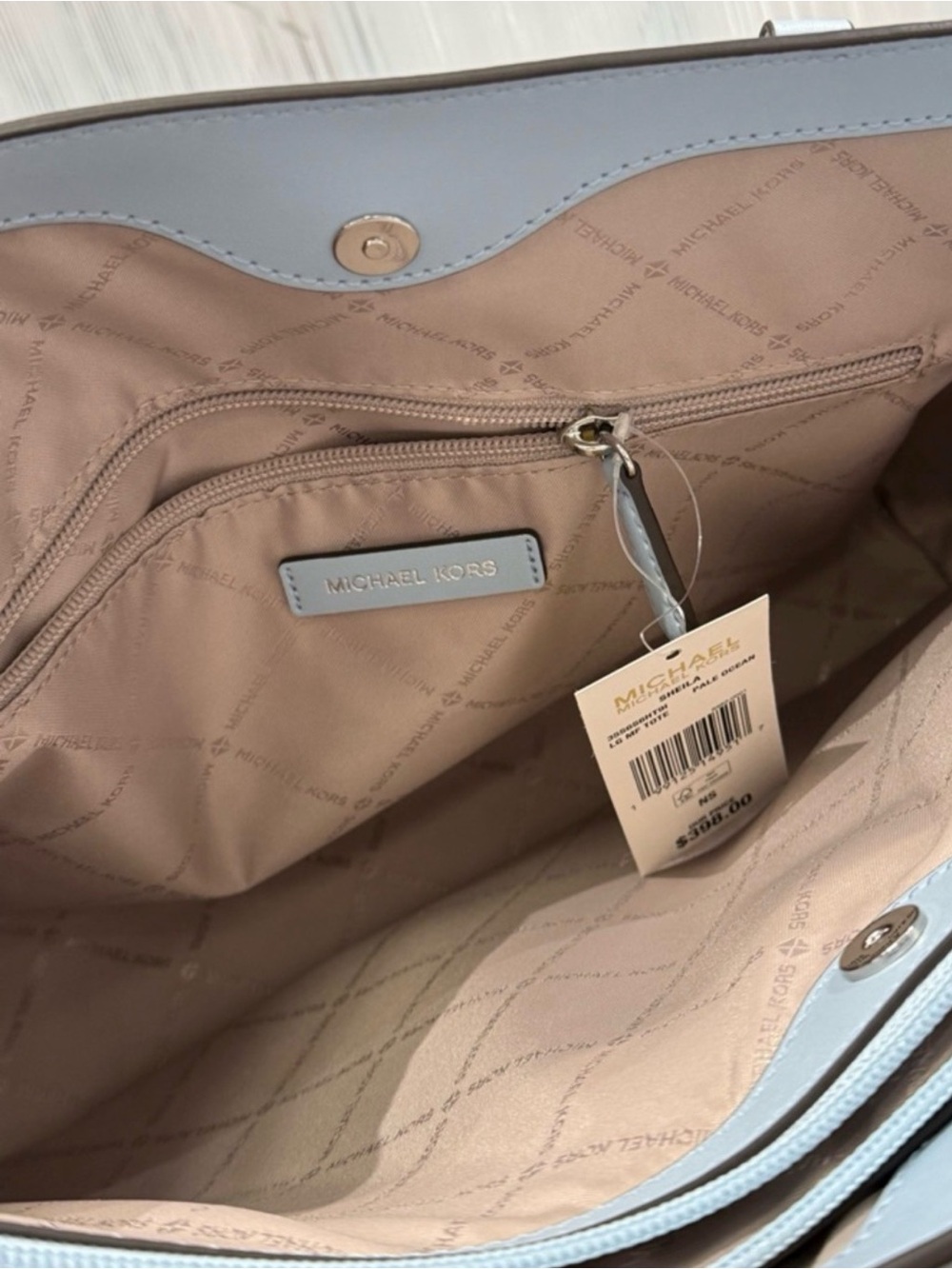 Michael Kors Shelia Light Blue MK Logo Tote with Matching Wristlet - Picture 4 of 9